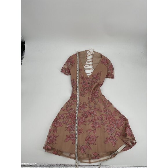 NWT Two Sisters the Label Saskia Dress Womens S Pink Lace-Up Embroidered Floral - Picture 8 of 9
